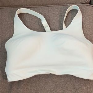 Athleta Advance Sports Bra 32DD